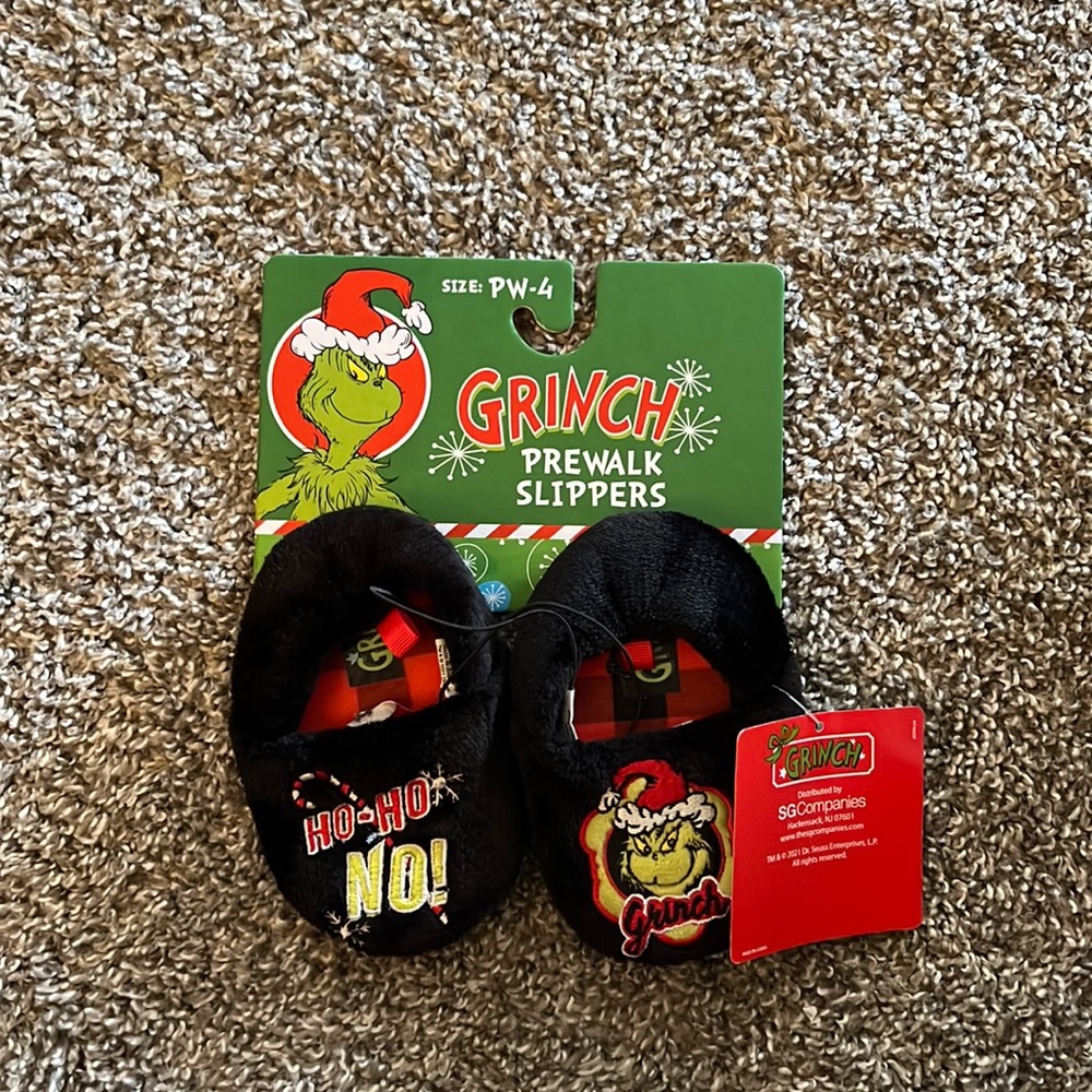 Grinch pre walk slippers